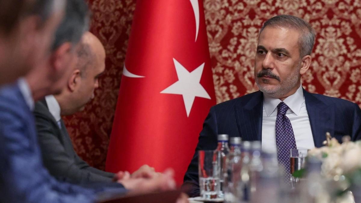 Gezici’den AK Parti’ye yönelik dikkat çekici anket: Hakan Fidan zirvede Gezici’den AK Parti’ye yönelik dikkat çekici anket: Hakan Fidan zirvede