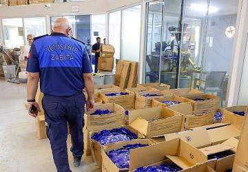 Yenişehir Belediyesi ruhsatsız gıda takviyesi üreten tesisi mühürledi