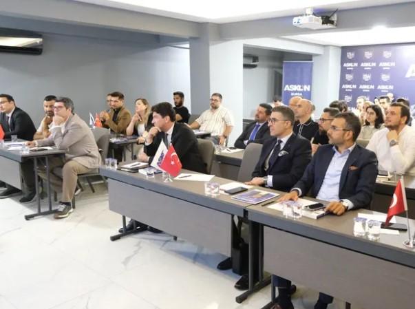 ASKON Bursa’da Gündem: “Birlikte Büyüme” Modeli ASKON Bursa’da Gündem: “Birlikte Büyüme” Modeli