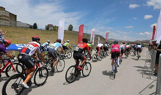 Temmuz Rüzgârları Pedallardan Esiyor Temmuz Rüzgârları Pedallardan Esiyor
