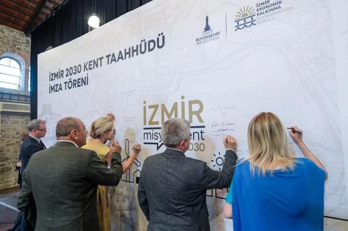 İzmir 2030 Kent Taahhüdü İçin Protokoller İmzalandı İzmir 2030 Kent Taahhüdü İçin Protokoller İmzalandı