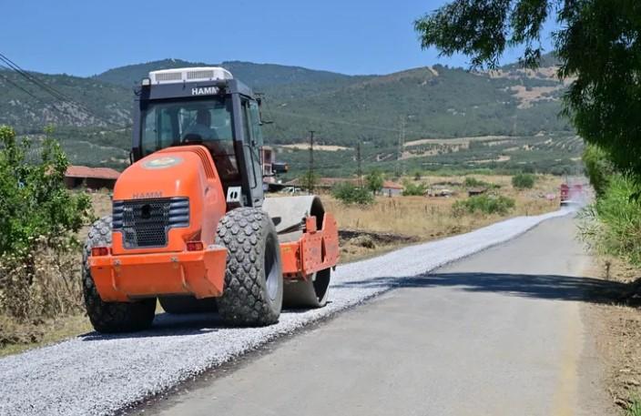 Manisa’da Asfalt Seferberliği Sürüyor Manisa’da Asfalt Seferberliği Sürüyor