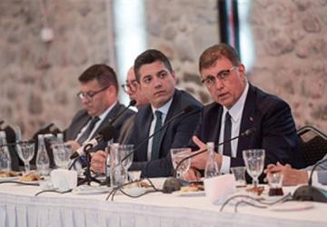 Başkan Tugay'dan kentin kalkınması için ortak akıl vurgusu