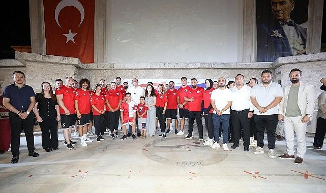 Menderes Belediyesi Spor Okulları Açıldı Menderes Belediyesi Spor Okulları Açıldı