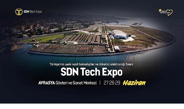 Türkiye'nin İlk İnsanlı Uçan Arabası AirCar, SDN Tech Expo'da Türkiye'nin İlk İnsanlı Uçan Arabası AirCar, SDN Tech Expo'da
