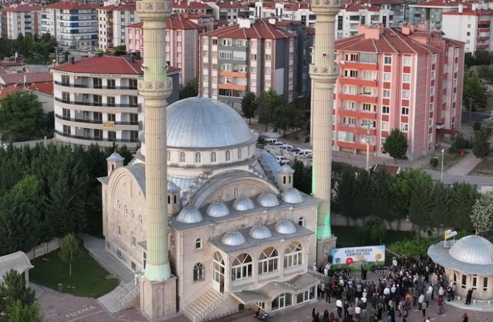 Konya’da Camiler Çocuk Neşesiyle Şenleniyor Konya’da Camiler Çocuk Neşesiyle Şenleniyor