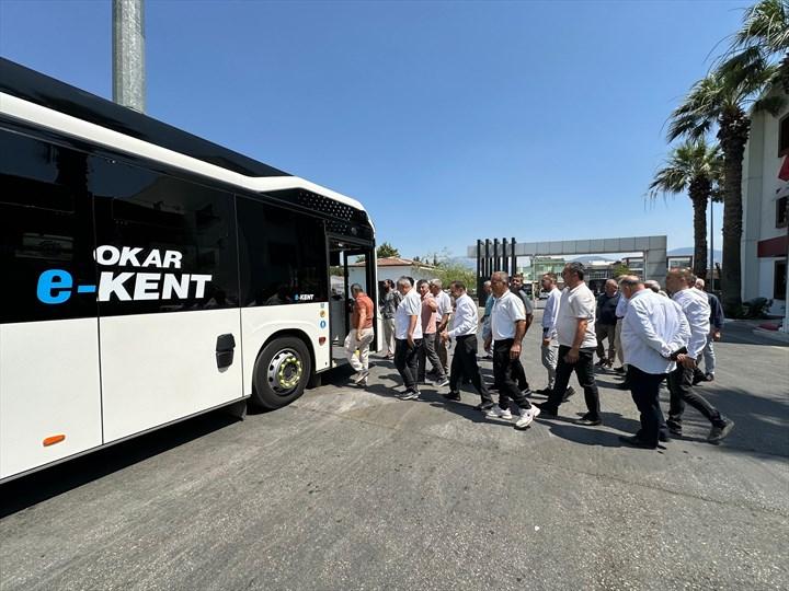 Muhtarlar Elektrikli Otobüsle İlk Denemeyi Yaptı Muhtarlar Elektrikli Otobüsle İlk Denemeyi Yaptı