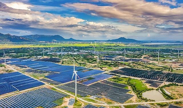 YEO Teknoloji'den Romanya'ya 220 milyon Euro'luk enerji yatırımı hamlesi YEO Teknoloji'den Romanya'ya 220 milyon Euro'luk enerji yatırımı hamlesi