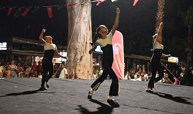 Gürcü Dans Topluluğu'ndan Kemer'de Kültür Şöleni