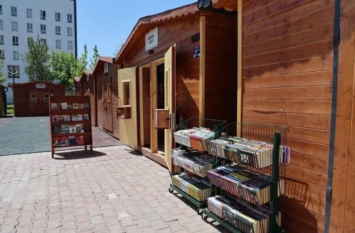Kayseri Talas’ta Kitapseverlerin Yeni Durağı: Kitap Çarşısı Açılıyor Kayseri Talas’ta Kitapseverlerin Yeni Durağı: Kitap Çarşısı Açılıyor