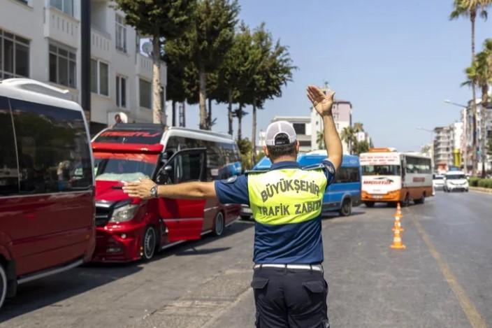 Mersin Büyükşehir’den Toplu Taşımaya Klima Denetimi Mersin Büyükşehir’den Toplu Taşımaya Klima Denetimi