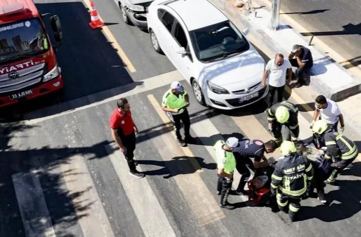Mersin’de “Bir Kural, Bir Ömür” Temalı Trafik Güvenliği Tatbikatı Mersin’de “Bir Kural, Bir Ömür” Temalı Trafik Güvenliği Tatbikatı