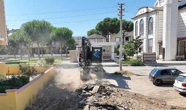 Burhaniye'de Kapsamlı Yol Yenileme Çalışmaları Aralıksız Sürdürülüyor Burhaniye'de Kapsamlı Yol Yenileme Çalışmaları Aralıksız Sürdürülüyor