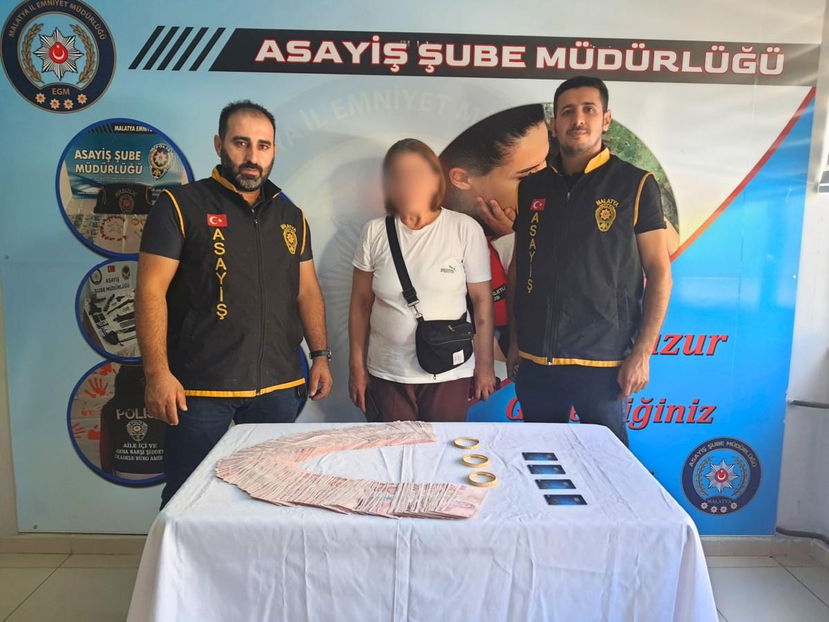 Dolandırıcılık girişimi polis ekiplerince engellendi Dolandırıcılık girişimi polis ekiplerince engellendi