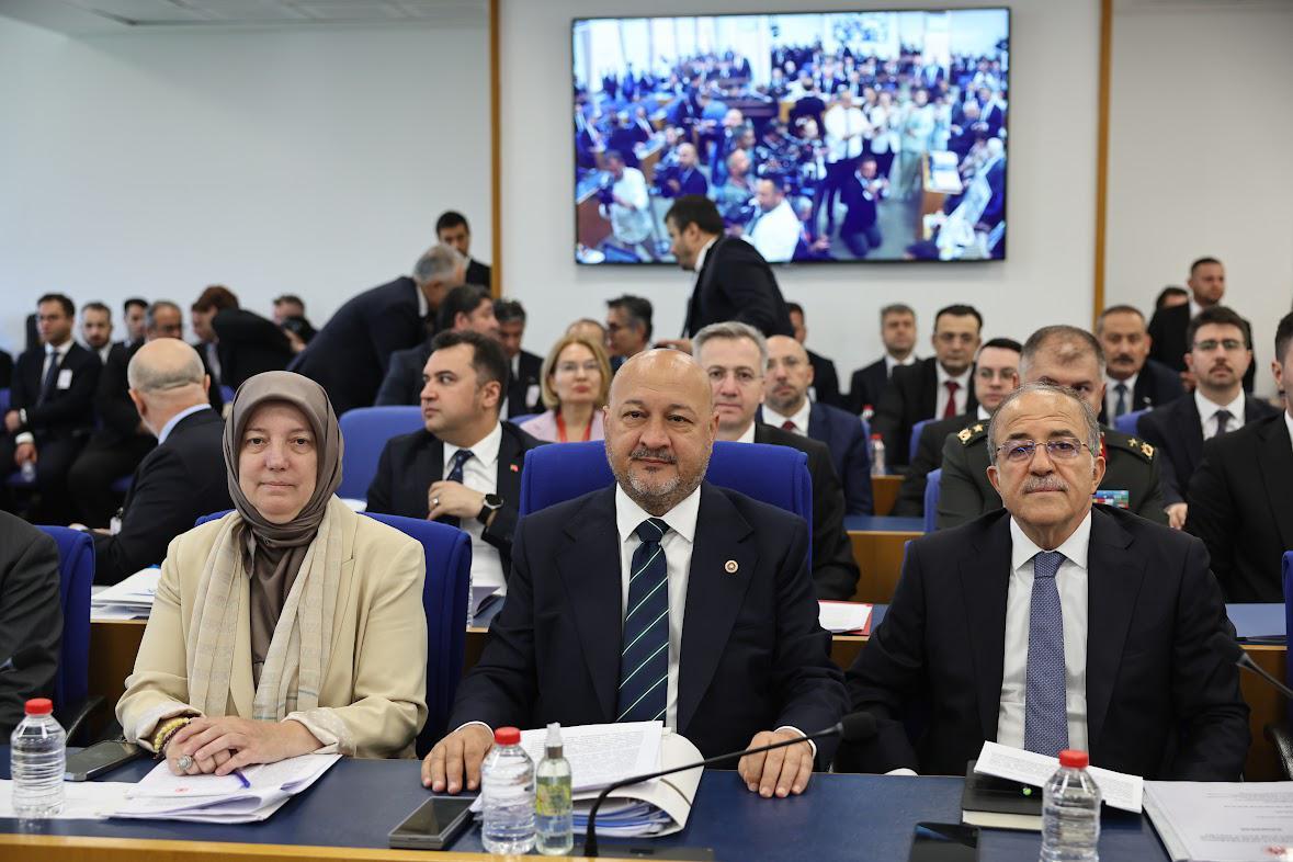 Emekliye zam, paşalara terfi: TBMM’de torba teklif komisyonda görüşüldü Emekliye zam, paşalara terfi: TBMM’de torba teklif komisyonda görüşüldü