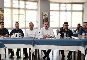 Kemer'de turizm sezonu güvenlik ve denetim toplantısı