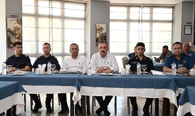 Kemer'de turizm sezonu güvenlik ve denetim toplantısı Kemer'de turizm sezonu güvenlik ve denetim toplantısı