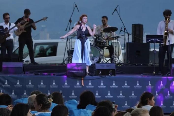 İzmir’de Ağustos Etkinlikleriyle Yaz Coşkusu Başlıyor İzmir’de Ağustos Etkinlikleriyle Yaz Coşkusu Başlıyor