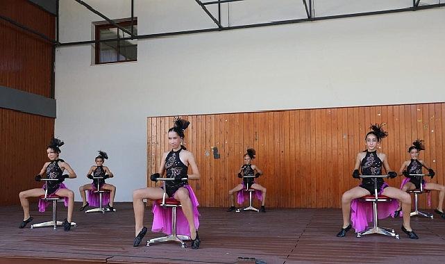 “Minik Kalpler" Seferihisar Çocuk Şenliği'nde buluştu