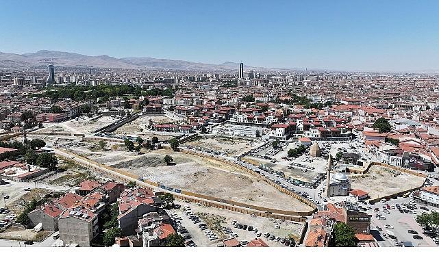 Başkan Altay: “Konya'nın Bir Başkent Olarak Surlarını Açığa Çıkarmak ve Turizm Potansiyelini Artırmak İçin Çalışıyoruz"