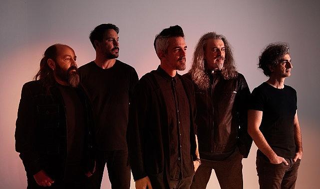 “Kargo" Yapı Kredi bomontiada World Akustik sahnesinde