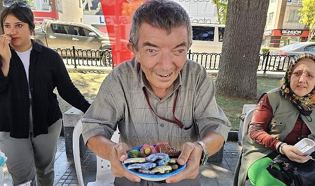 Gölcük Anıtpark'ta Engelleri Aşan Sergi Gölcük Anıtpark'ta Engelleri Aşan Sergi