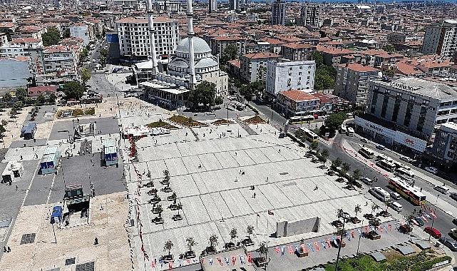 Cumhurbaşkanı Erdoğan'ın Bayrak Çağrısı Bağcılar'da Karşılık Buldu Cumhurbaşkanı Erdoğan'ın Bayrak Çağrısı Bağcılar'da Karşılık Buldu