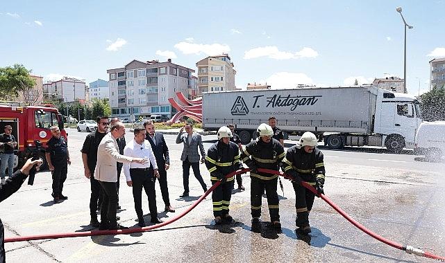 Nevşehir Belediyesi, Türkiye'nin İlk Elektrikli Araç Yangınına Özel Söndürme Sistemi Geliştirdi
