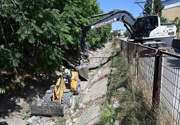 Fevzi Çakmak Mahallesi'nde Sulama Kanalları Temizlendi