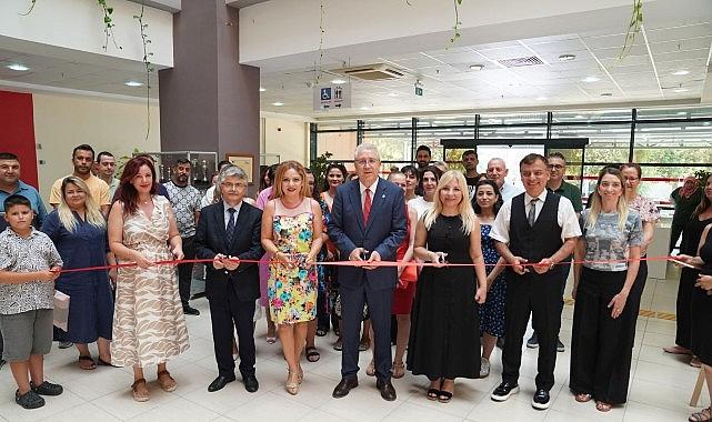 EÜ'de “15 Temmuz Demokrasi ve Milli Birlik: Zaferin Adı Türkiye" sergisi açıldı EÜ'de “15 Temmuz Demokrasi ve Milli Birlik: Zaferin Adı Türkiye" sergisi açıldı