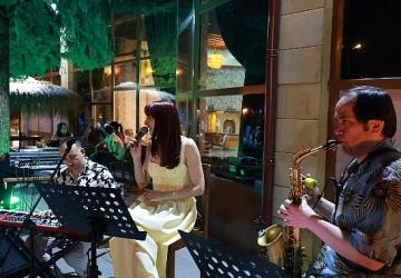NevMekan Cafe'de Caz Rüzgarı Esti