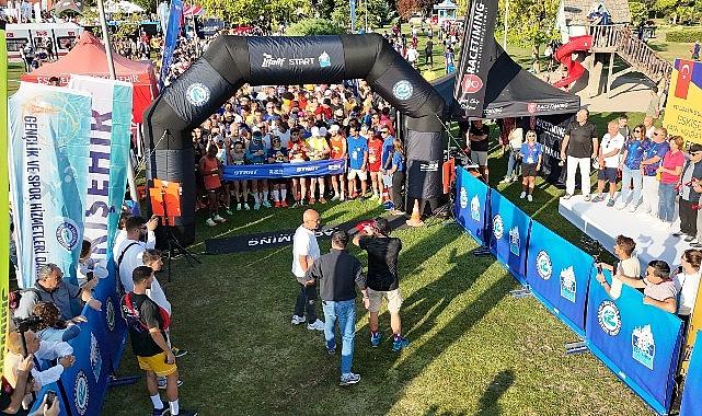 Eskişehir Yarı Maratonu ve Spor Festivali Bu Yıl da ETi Lifalif ile Binlerce Sporseveri Ağırlayacak Eskişehir Yarı Maratonu ve Spor Festivali Bu Yıl da ETi Lifalif ile Binlerce Sporseveri Ağırlayacak