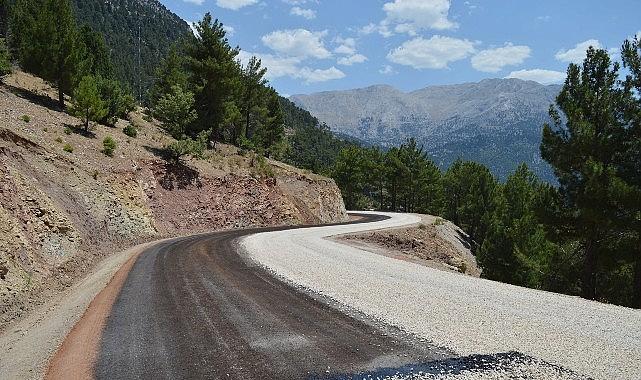Büyükşehir'in kırsalda yol atağı sürüyor