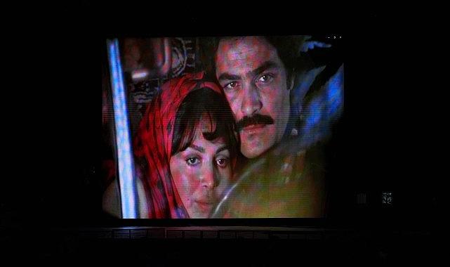 Kalamış Yaz Festivali Yeşilçam'ın sultanı Türkan Şoray ile başladı.