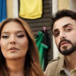 Demet Akalın & Sefo’nun Hit Şarkısı 'Yerinde Dur' Listeleri Altüst Etti!