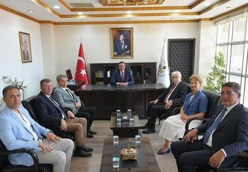 Burhaniye Belediyesi'nden Yeni Kaymakama Ziyaret
