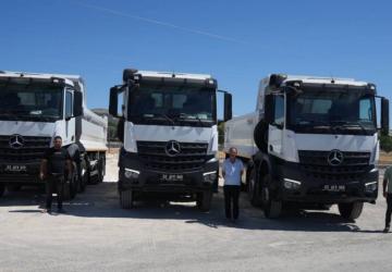 Belediye Başkanı Abdurrahman Tutdere’nin vizyonuyla 3 yeni kamyon hizmete alındı