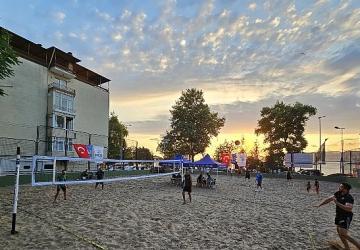 Gölcük'te Her Yıl Şenliğe Dönüşen Turnuva Başladı