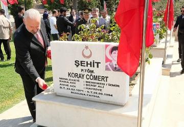 15 Temmuz şehitleri Menemen'de törenle anıldı