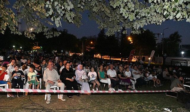 Osmangazi'de çocuklar açık hava sinemasında buluştu
