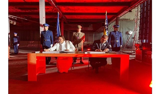 Başkan Tugay Bosna'da Srebrenitsa Katliamı'nın kurbanlarını andı Başkan Tugay Bosna'da Srebrenitsa Katliamı'nın kurbanlarını andı