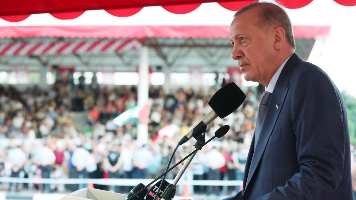 Cumhurbaşkanı Erdoğan'dan LGS açıklamalarına tepki: 'Tek açıklaması imam hatip düşmanlığıdır' Cumhurbaşkanı Erdoğan'dan LGS açıklamalarına tepki: 'Tek açıklaması imam hatip düşmanlığıdır'