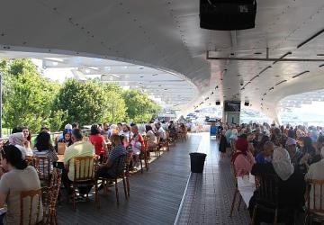 İBB Darülaceze Sakinlerinden Boğaz'da Tarihi Yolculuk
