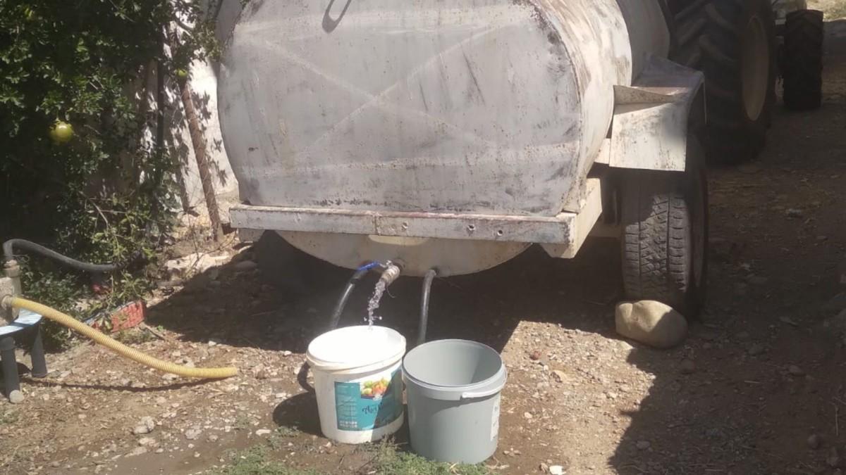 Kahta'da 16 Köy Susuz İki Aydır Su Akmıyor Kahta'da 16 Köy Susuz İki Aydır Su Akmıyor