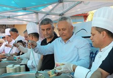 Edremit Belediyesi'nde aşure hayırları başladı