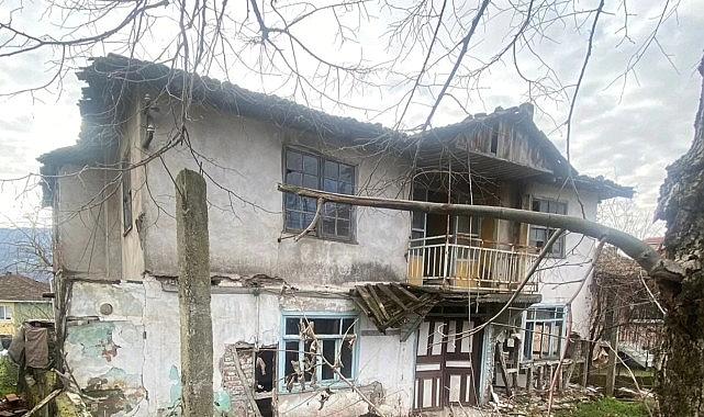 Gölcük Belediyesi riskli yapılara geçit vermiyor Gölcük Belediyesi riskli yapılara geçit vermiyor