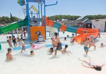 Çocuklar Aquaparkta Serinliğe Doydu, Aileler Başkan Çerçioğlu'na Teşekkür Etti