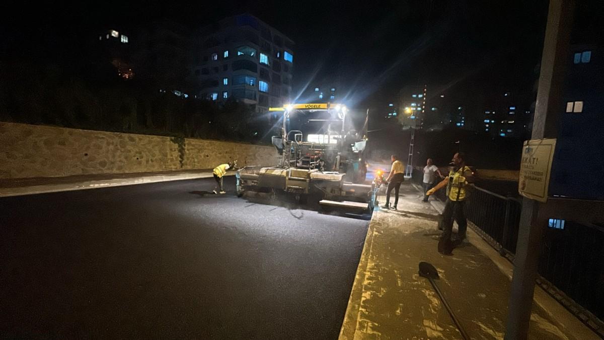 Büyükşehir’in yol çalışmaları 7/24 devam ediyor
