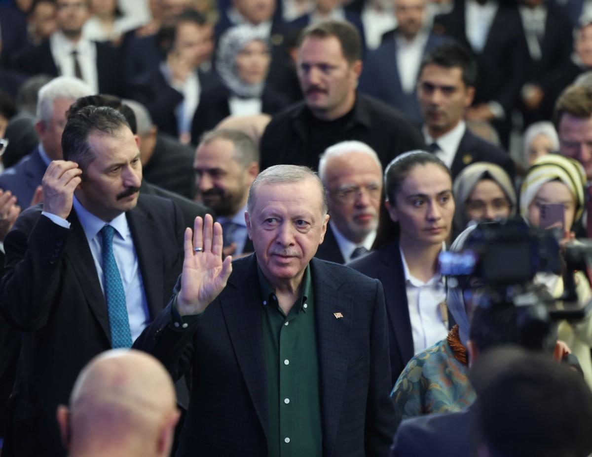 Cumhurbaşkanı Erdoğan: 'AK Parti, MHP ve DEM olarak bu yolu birlikte yürüme kararı verdik' Cumhurbaşkanı Erdoğan: 'AK Parti, MHP ve DEM olarak bu yolu birlikte yürüme kararı verdik'