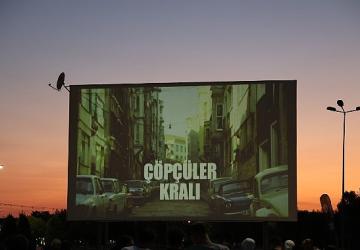 Kartepe'de Yaz Akşamları Açık Hava Sinemasıyla Renkleniyor